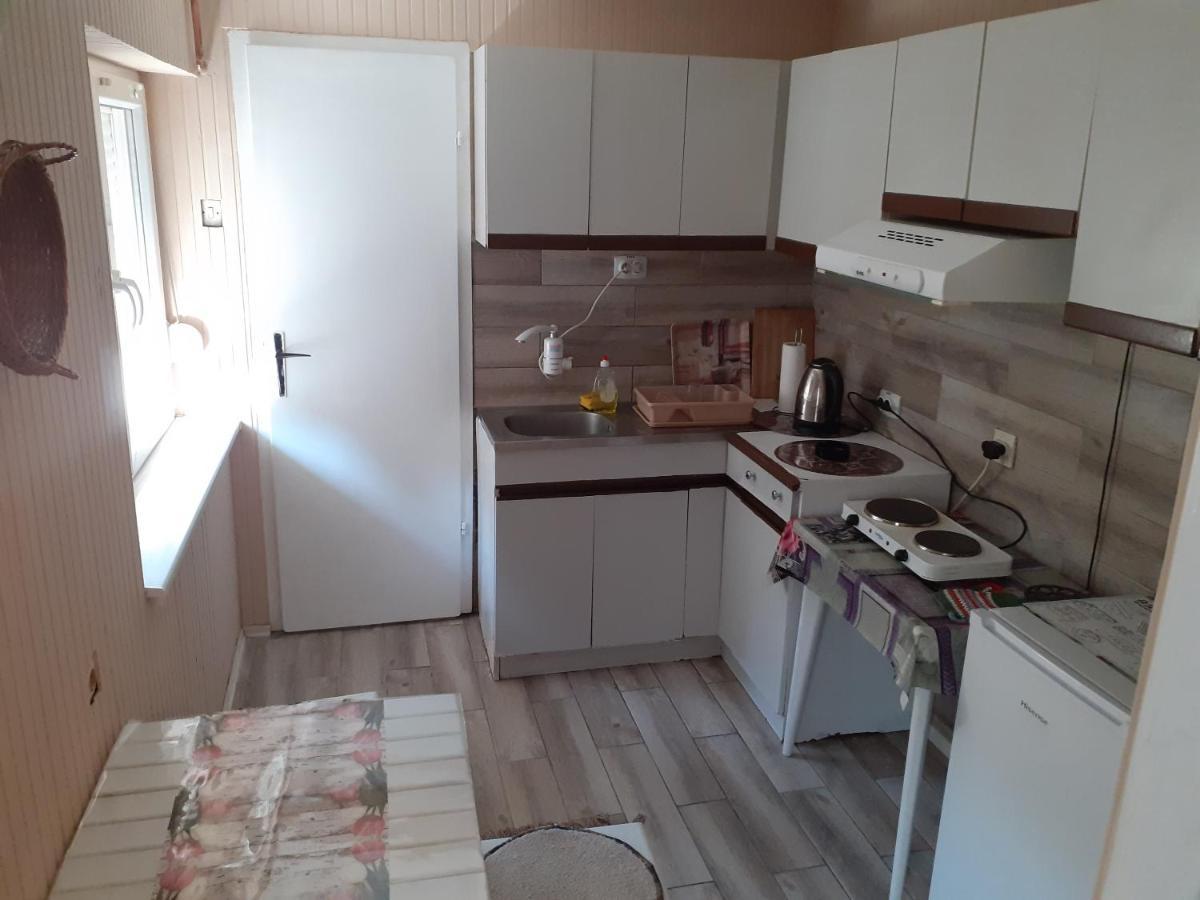 Mega Apartment Subotica Exterior foto